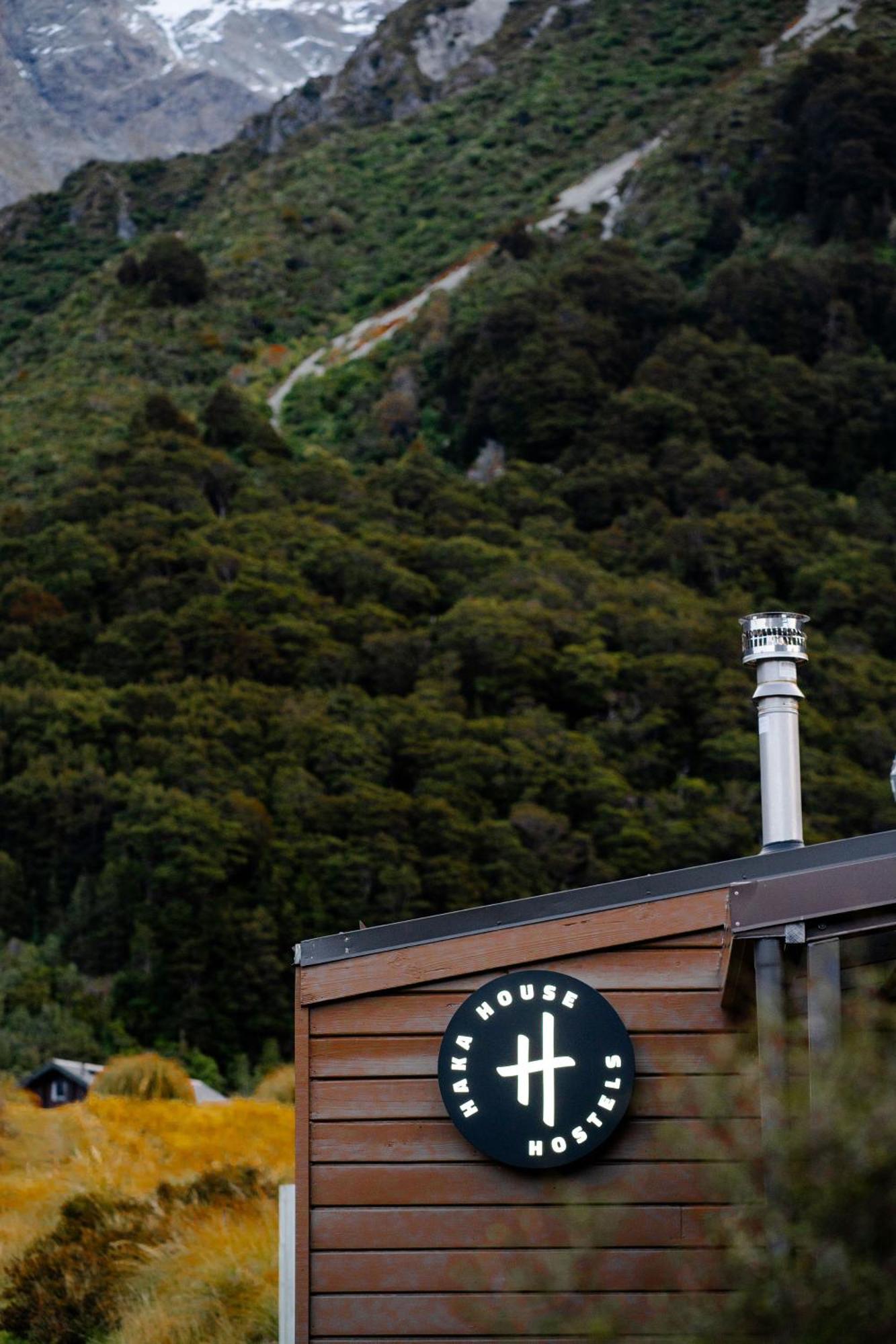 Хостел Haka House Aoraki Mt Cook Aoraki / Mount Cook Екстер'єр фото